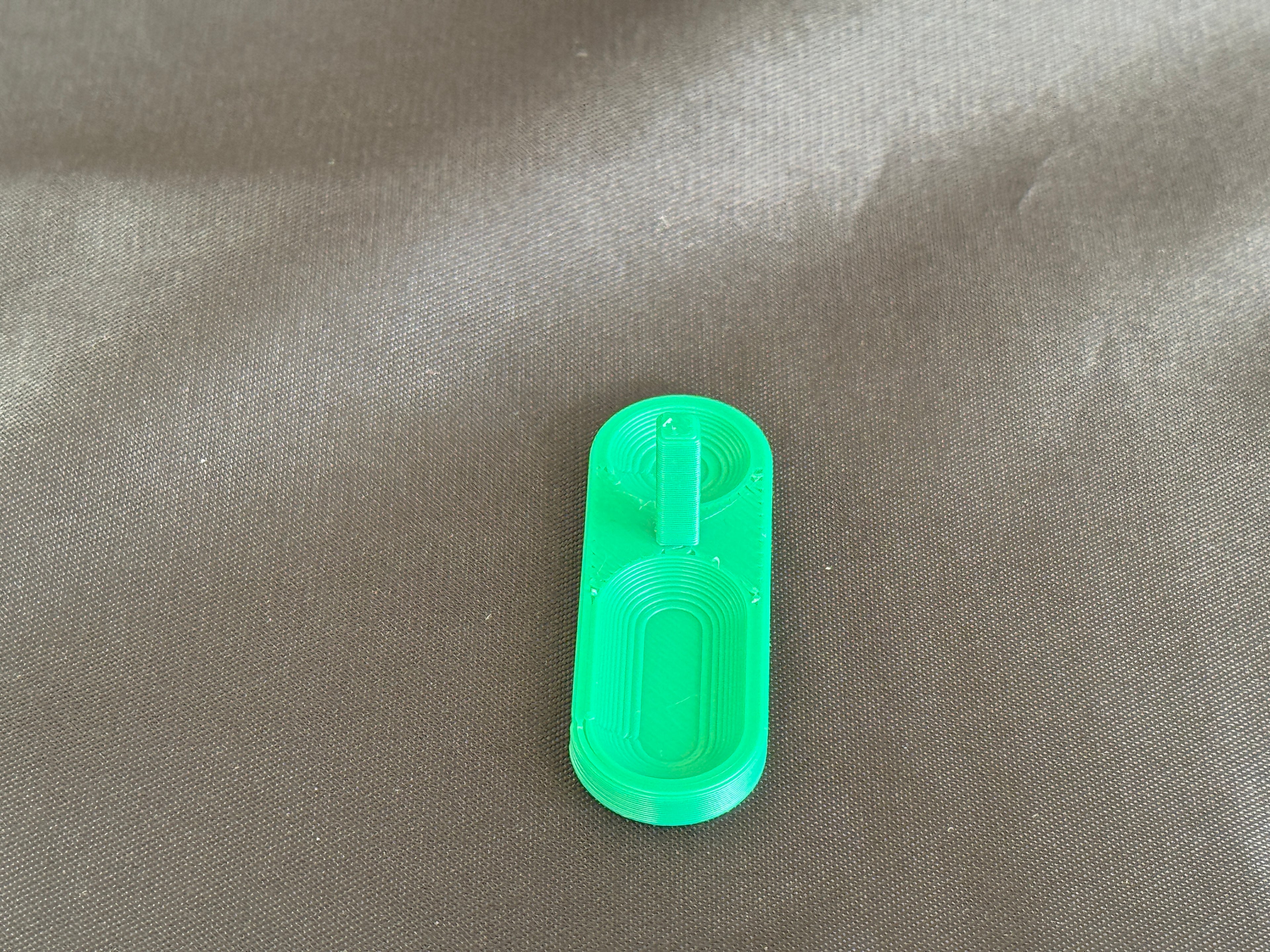 Feed tray